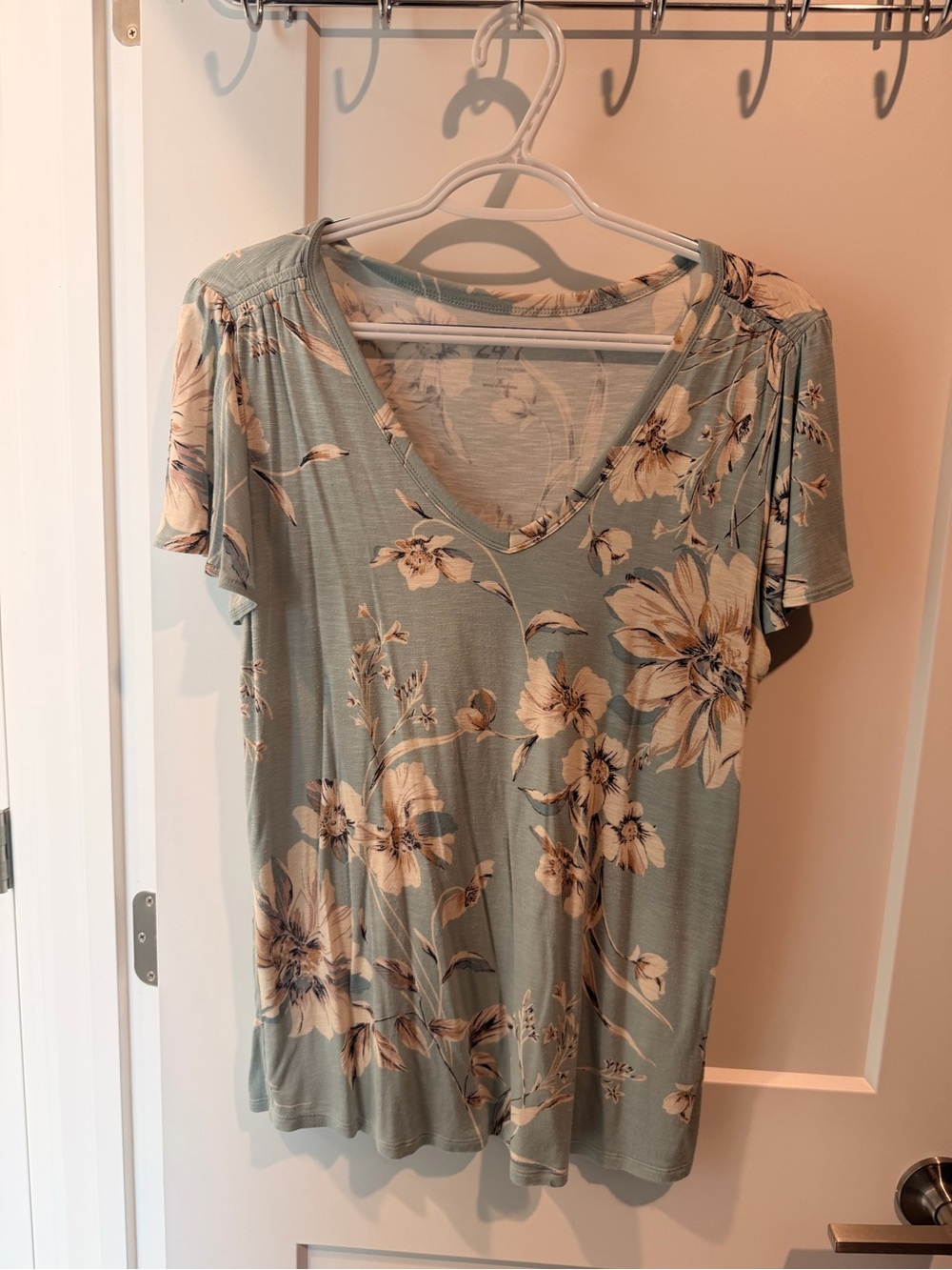 Maurices Sage Green Floral V-Neck Short Sleeve Top